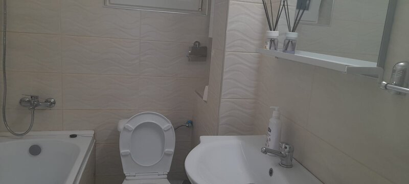 Ghindari- Prelungirea Ghencea